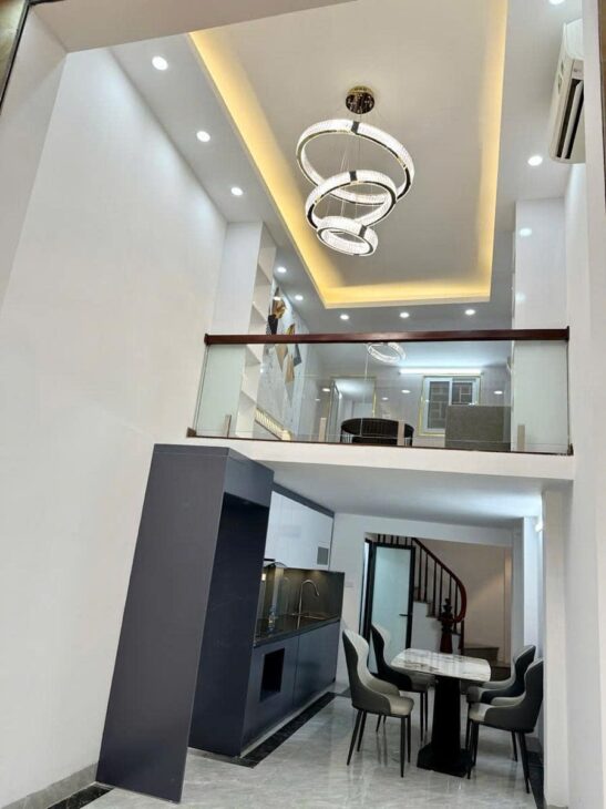 BÁN NHÀ KHƯƠNG TRUNG, NGÕ NÔNG, GẦN PHỐ, FULL NỘI THẤT, 6T*33M²,CHỈ 6.7 TỶ