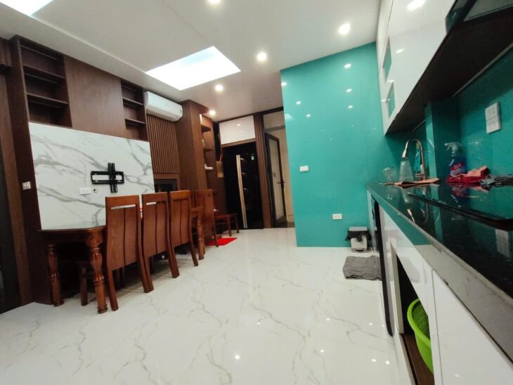 BÁN NHÀ THÁI HÀ – LÔ GÓC – 3 THOÁNG – 7 TẦNG THANG MÁY – 7.4M MT – 40M2 – 11 TỶ