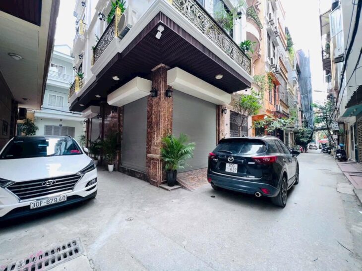 SIÊU PHẨM GIỮA LÒNG THỦ ĐÔ – TRUNG TÂM CẦU GIẤY – LÔ GÓC – 3 MẶT NGÕ – OTO TRÁNH – 72M*7T – THANG