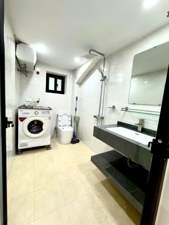 ????????Tầng 2 TT Vũ Thạnh 75m 2PN, Mới đẹp, Ban công siêu rộng, hơn 4 tỷ