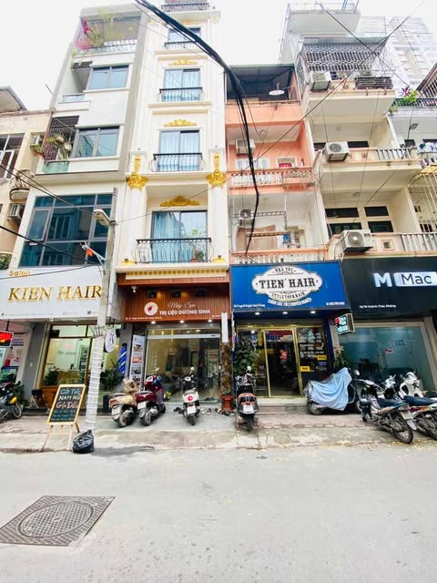 HUỲNH THÚC KHÁNG – ĐỐNG ĐA, 3 Ô TÔ TRÁNH, THANG MÁY, VỈA HÈ, KD, NHÀ ĐEP: 40M, 7T,:GIÁ 18 TỶ