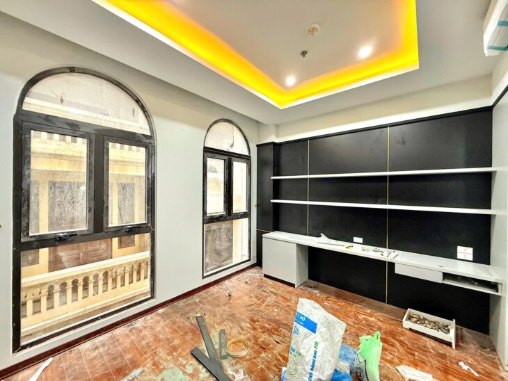 ????Mặt ngõ Ô tô, 10m ra MP Nguyễn Khang 55m 7T thang máy, 2 mặt tiền, 23.9 Tỷ