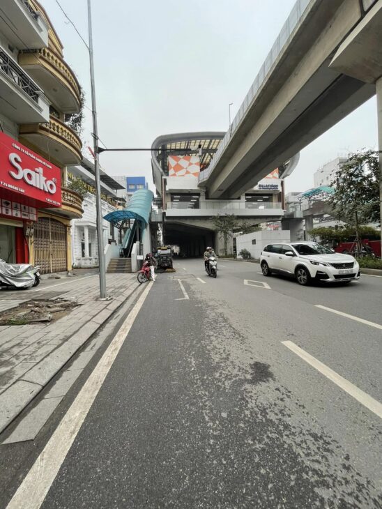 BÁN NHÀ MẶT PHỐ HOÀNG CẦU – VỈA HÈ RỘNG – KINH DOANH ĐỈNH – 1 MẶT PHỐ, 1 MẶT NGÕ – 100m2 – 6.5m MT