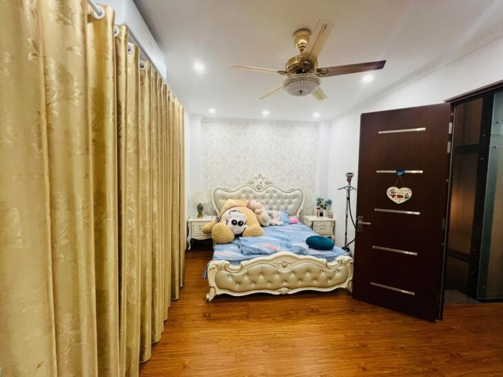 PHÂN LÔ HOÀNG QUỐC VIỆT, Ô TÔ NGỦ TRONG NHÀ, KINH DOANH, 75M*6T, THANG MÁY, 22.5 TỶ