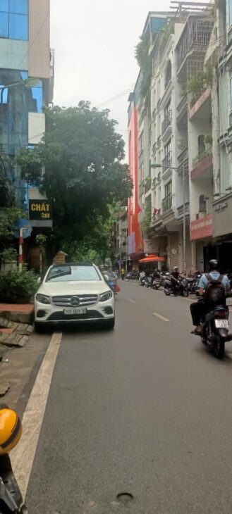 BÁN NHÀ 7T-60M-33TY-TRẦN QUANG DIỆU-ĐỐNG ĐA .