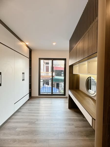 NHÀ MỚI 45m x5 SIÊU ĐẸP NGÔ GIA TỰ – VIỆT HƯNG LONG BIÊN – LÔ GÓC FULL NỘI THẤT OTO ĐỖ GẦN CỔNG
