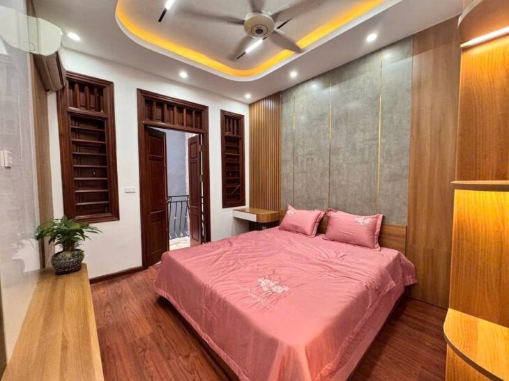 BÁN NHÀ QUAN HOA-CẦU GIẤY-40M-4T-9.3TY. LH: 0982769586 :