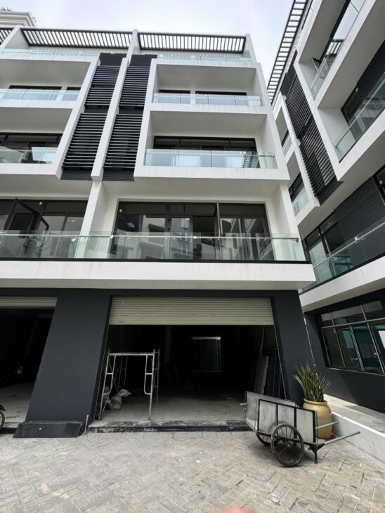 BÁN NHÀ NGUYÊN HỒNG-ĐỐNG ĐA-72M-5T-40TY LH: 0982.769.586