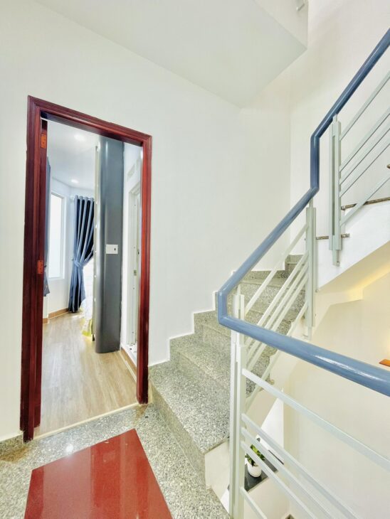 Bán Nhà gần Vincom Phan Văn Trị, Xe hơi đỗ cửa Chỉ Nhỉnh 4 Tỉ