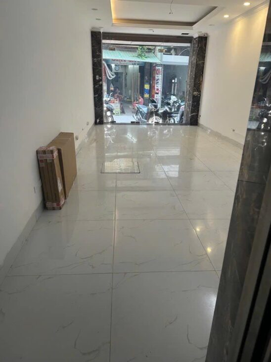 CỰC HIẾM- ÔTÔ ĐỖ CỬA-Phố Tây Sơn (Chùa Bộc) 46/50m, 7T Thang máy, MT 4.2m 19.8 Tỷ