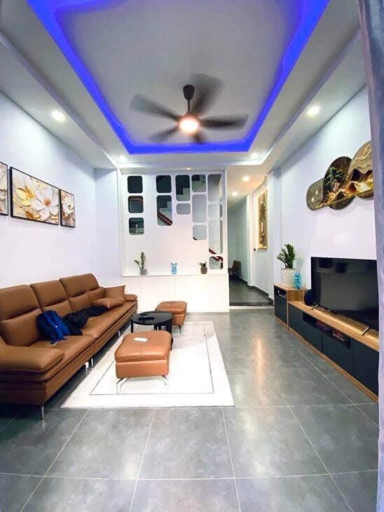 NHÀ MỚI ĐẸP VÔ Ở NGAY – DTSD62M2- 2 TẦNG – FULL NỘI THẤT – GIÁ HƠN 3 TỶ