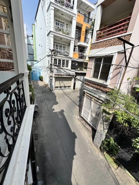 BÁN NHÀ HXH ĐOÀN THỊ ĐIỂM MỚI ĐẸP – LÔ GÓC – 32M2 – GÍA 6.7 TỶ TL