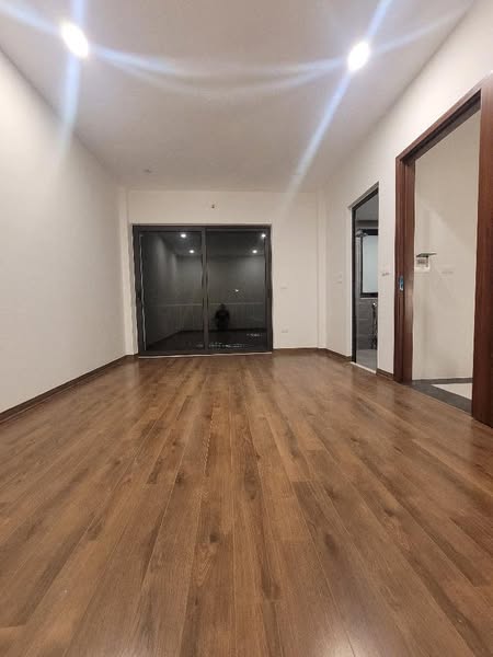 NHÀ VIỆT HƯNG – NGÔ GIA TỰ – LONG BIÊN GẦN 35m x 5 TẦNG MỚI KOONG – CHỈ 5,5 TỶ OTO ĐỖ CỔNG