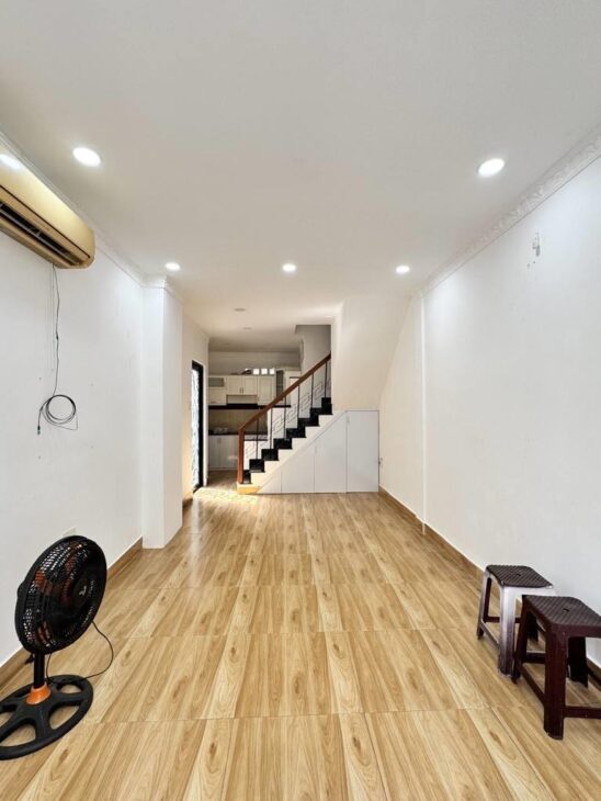 BÁN NHÀ HXH ĐOÀN THỊ ĐIỂM MỚI ĐẸP – LÔ GÓC – 32M2 – GÍA 6.7 TỶ TL