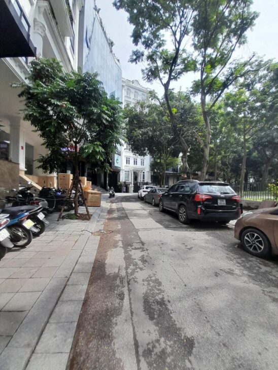 Bán Đất Phố Duy Tân, Ô tô tránh, Cách Phố 30m, Kinh doanh đỉnh: 148m/MT 5m 52.9 Tỷ