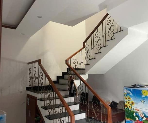 CẠNH BẾN XE – NHÀ 2 TẦNG ĐẸP, 93M2, SÂN ÔTÔ, SÁT TÔN ĐỨC THẮNG, LIÊN CHIỂU – CHỈ 3.5XX TỶ