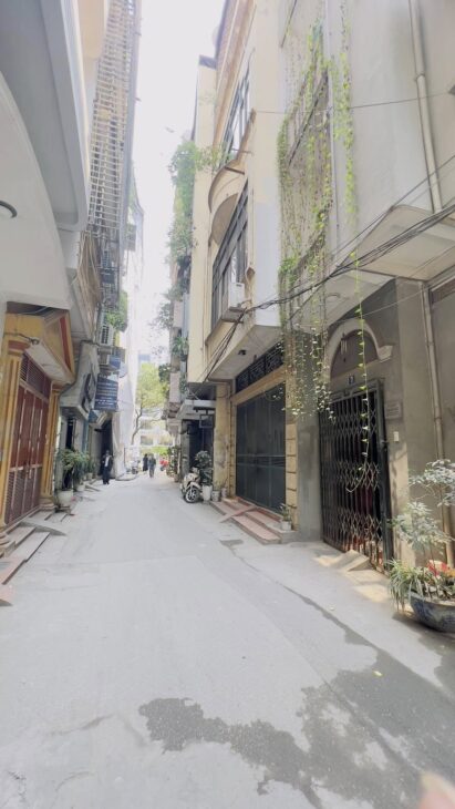 BÁN NHÀ HÀO NAM – PHÂN LÔ OTO – KINH DOANH – GẦN GA TÀU ĐIỆN – 50M2 – 5 TẦNG – 13.5 TỶ