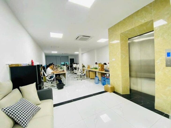 BÁN TÒA VĂN PHÒNG MẶT PHỐ THANH XUÂN, VIEW HỒ 8 TẦNG 100M2 MT5.7, DÒNG TIỀN 70TR/TH, 35.XTỶ
