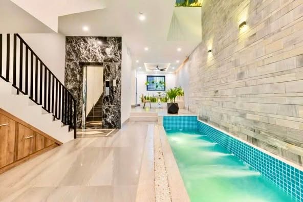 Tòa căn hộ cao cấp -Dòng tiền 1,2 tỷ năm -Ven biển Phạm Văn Đồng -Giá chỉ 16 tỷ .