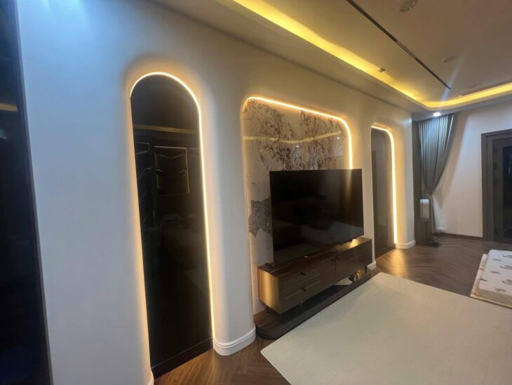 BÁN NHÀ NGUYỄN VĂN CỪ – NHÀ ĐẸP – Ô TÔ 7 CHỖ VÀO NHÀ – FULL NỘI THẤT – KINH DOANH