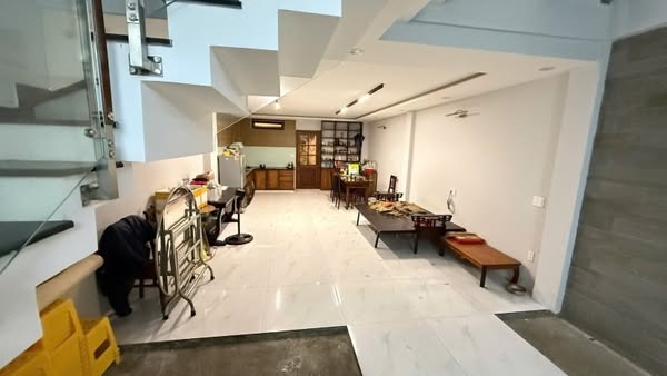 Nhà 3 tầng 103m ô tô trước nhà -Khuê Trung – Giá chỉ 5,05 tỷ .