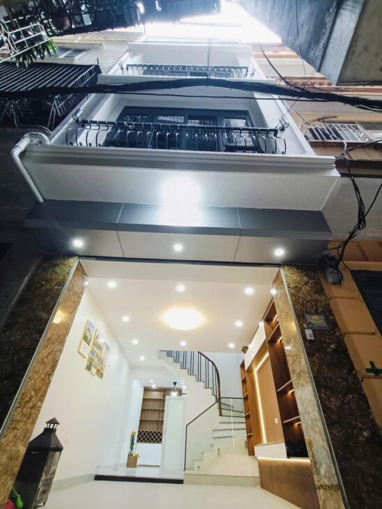 PHÂN LÔ HOÀNG CẦU – Ô TÔ VÀO NHÀ – GẦN HỒ – GẦN CÔNG VIÊN – 45M*4T – CHỈ 15.5 TỶ