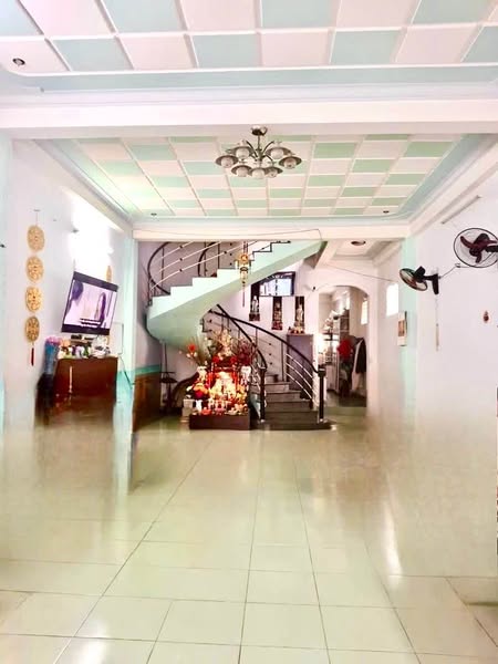 Mặt tiền 2 tầng – Khu phố tây – Sơn Trà -Giá chỉ 8,8 tỷ .