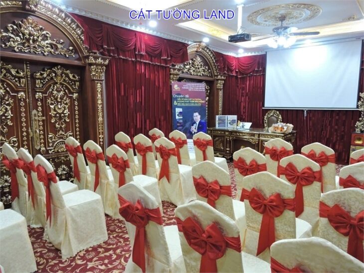 Biệt Thự DƯƠNG QUÃNG HÀM – Giáp Bình Thạnh, Đẳng Cấp Nội Thất Dát Vàng. Chủ Gấp bán, giảm 2/3 Giá