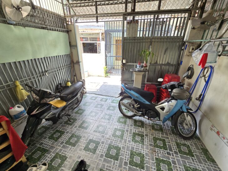 NHÀ RỘNG 64 M2- KHÔNG QUI HOẠCH – HIỆP BÌNH CHÁNH THỦ ĐỨC -(CHỢ HIỆP BÌNH) – GIÁ CHỈ 4.1 TỎI (TL)