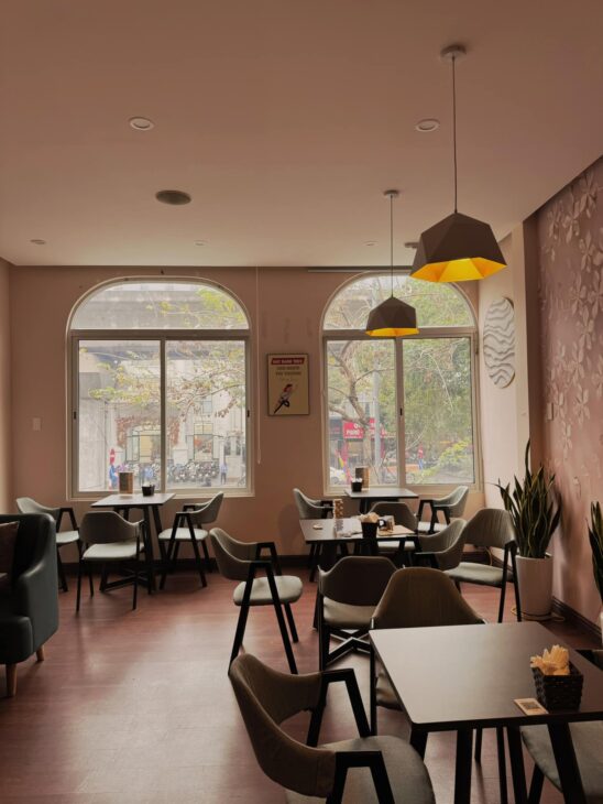 BÁN NHÀ HÀNG BÔNG???? HOÀN KIẾM???? 92M2 x 1T???? MT 8M???? 24 TỶ???? KINH DOANH TẤP NẬP???? Ô TÔ TRÁNH