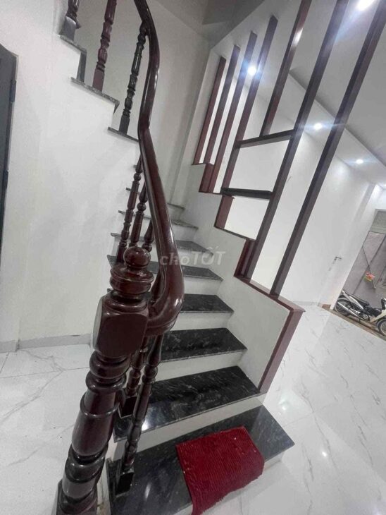 BÁN NHÀ ĐẸP 5 TẦNG * 33M, GẦN Ô TÔ, ĐỊNH CÔNG THƯỢNG, HOÀNG MAI