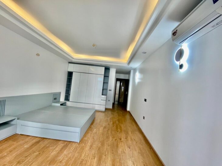 Tuyệt phẩm nhà phố 5 tầng thang máy, ô tô ngủ trong nhà tại Xuân La 65m 17.2tỷ