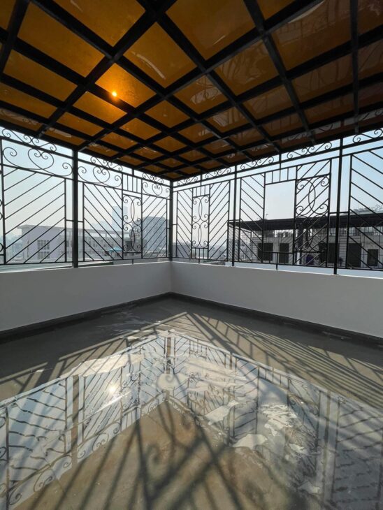 Tòa nhà 8 tầng Cầu Giấy: Vừa ở vừa kinh doanh, văn phòng thang máy, gara ô tô 95m 34.7tỷ