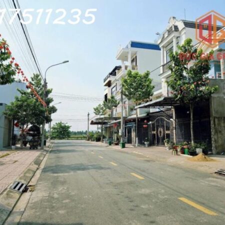 Bán nhà 1T1L hoàn thiện KDC Hiệp Hoà, ngay đối diện siêu thị Aeon Mall, chỉ 7 tỷ Bán nhà 1T1L hoàn thiện KDC Hiệp Hoà, ngay đối diện siêu thị Aeon Mall, chỉ 7 tỷ