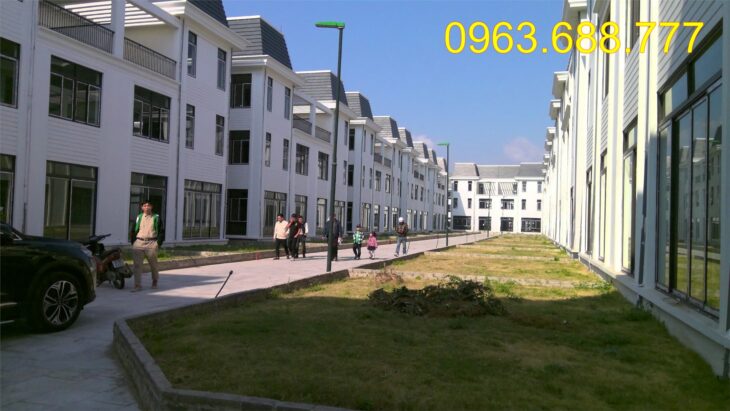 Bán BT Hud Mê Linh,300m,17 tỷ,2 thoáng,sau view công viên