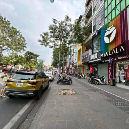 Siêu hiếm! Bán nhà mặt phố Chùa Bộc 108m2 5 tầng vỉa hè đá bóng kinh doanh vô địch