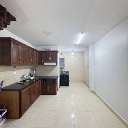 SIÊU RẺ BÁN GẤP CĂN NHÀ THƯỢNG THANH -LONG BIÊN- DÂN XÂY-Ô TÔ ĐỖ CỬA 40M GIÁ NHỈNH 5T