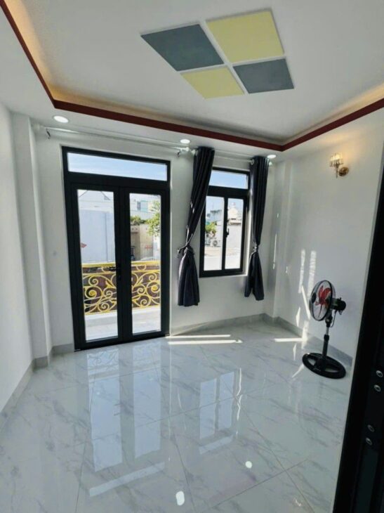 NHÀ MỚI ĐẸP – 4 TẦNG ĐẸP – HẺM THOÁNG – 3PN 4WC – SỔ VUÔNG NHƯ TỜ A4 – GIÁ CHỈ 3.95 TỶ