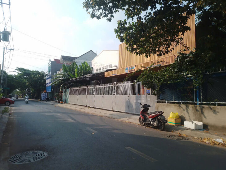 Bãi Xe 5393m2 có 218 tỷ Mặt Tiền Thạnh Lộc Quận 12 TP. Hồ Chí Minh