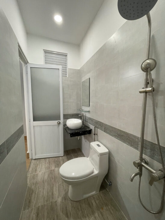 ???? NHÀ 3 lầu, 5PN – CÓ SÂN DÀI SỌC Thạnh Xuân 40 Quận 12 -5,750 TỶ