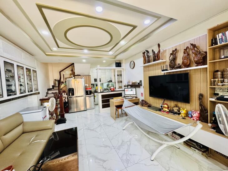 KHU VIP PHÚ NHUẬN PHAN ĐĂNG LƯU – GẦN 40M2 NGANG >4M – 6 TẦNG HẼM OTO – NHÀ TK ĐẸP Ở NGAY.