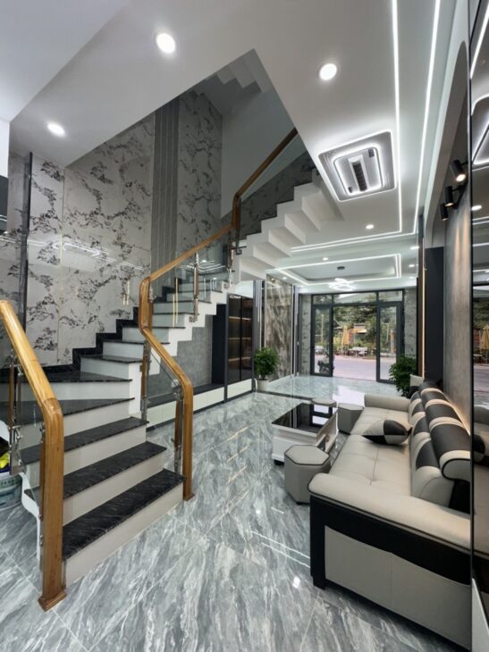 Bán nhà mặt phố D2, Bình Chuẩn, Thuận An, 60m², 4 tầng, 3.9 tỷ