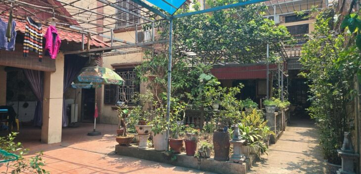 bán nhà mặt phố Ngọc Thuỵ, 1 ngõ ôtô tránh, 325m, nở hậu, full thổ cư