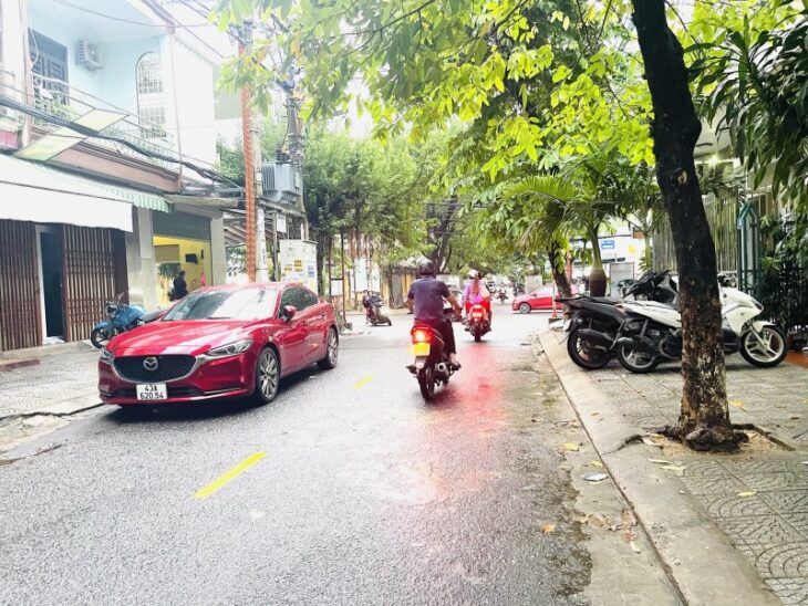► Nhà Mặt Tiền Kinh Doanh Đinh Tiên Hoàng, MT hơn 7m, 4 tầng cứng sạch, 5.2 tỷ