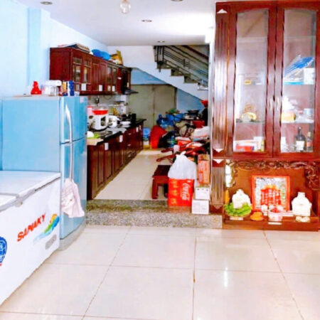 Bán nhà QUẬN 10, hẻm rộng 5.5 m, Cách Mạng Tháng Tám, chiều dài bát ngát 15.4 m, Giá 7.5 tỷ