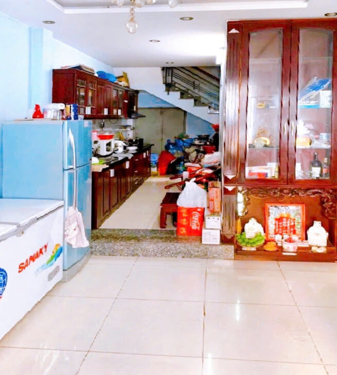 Bán nhà QUẬN 10, hẻm rộng 5.5 m, Cách Mạng Tháng Tám, chiều dài bát ngát 15.4 m, Giá 7.5 tỷ