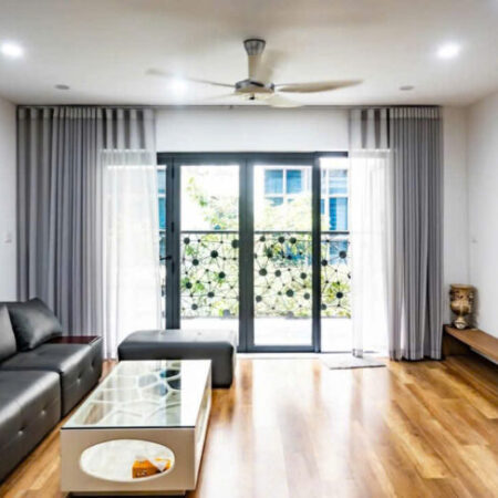 Cực phẩm phố Trần Quang Diệu 43m2 7T thang máy MT5m ô tô ngay Vườn Hoa 1-6