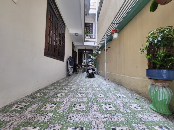 ► Mặt Tiền Hải Hồ 114m2, Ngang 7.5m, 3 tầng đúc, 5PN, sân Ô tô, đường luồn thoáng mát, 11.99 tỷ