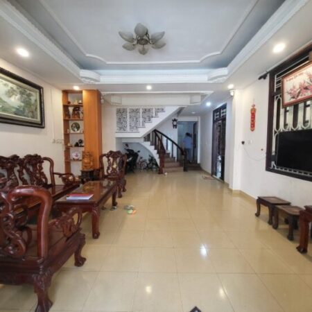 ♥ Mặt Tiền Hải Hồ 114m2, Ngang 7.5m, 3 tầng đúc, 5PN, sân Ô tô, đường luồn thoáng