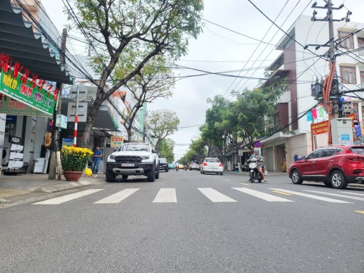 ► Mặt Tiền Huỳnh Ngọc Huệ đường 10.5m Kinh Doanh, 120m2, ngang 5.5m, 3 tầng, giá đầu tư 10.8 ty